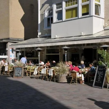 Apartment Gaestehaus Cafe Orth Suite2 *