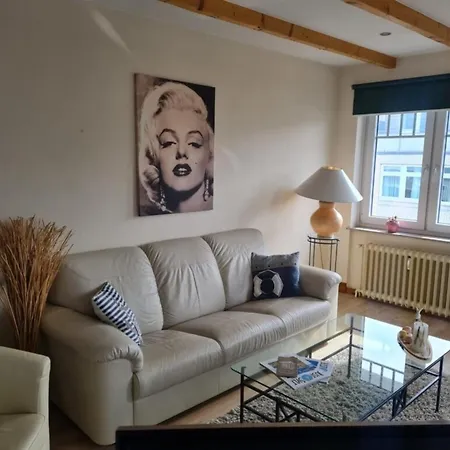 Апартаменты Gaestehaus Cafe Orth Suite2