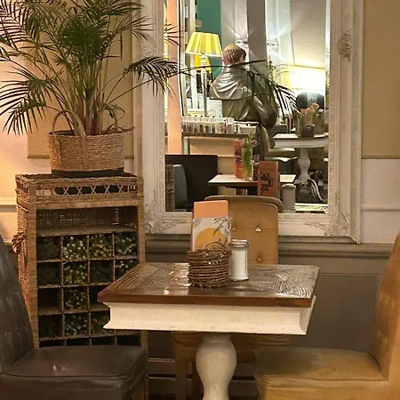 Gaestehaus Cafe Orth Suite2 *